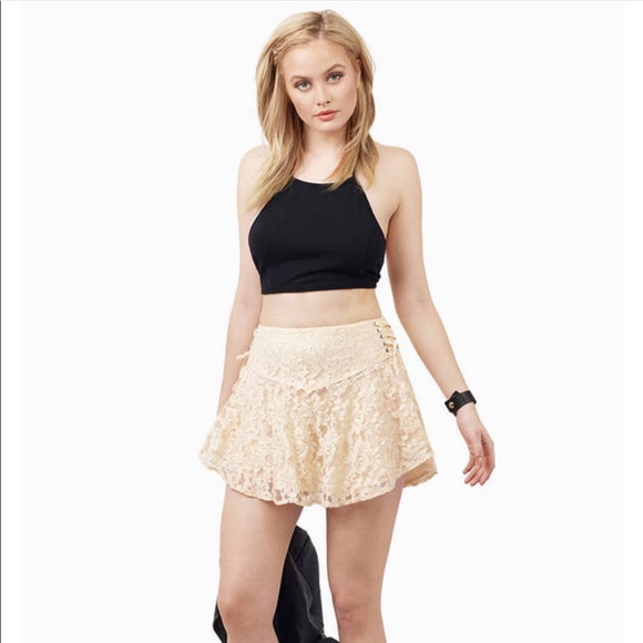 Cream Lace Mini Skirt - Picture 2 of 7